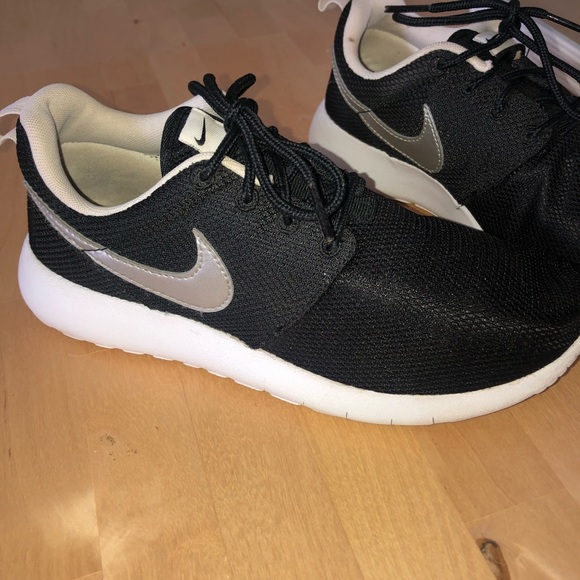 Nike Rosie Run Originals - Picture 3 of 4